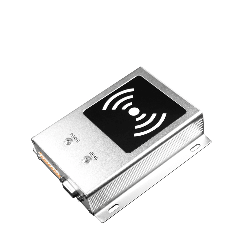 قارئ UHF RFID متين من طراز JT-6230 بدرجة حماية IP54، يوفر حماية ممتازة من الغبار ورذاذ الماء في بيئات المصانع.
