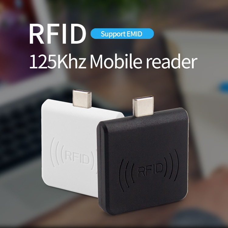 جدول مواصفات تفصيلي لقارئ R65D يوضح المعايير الرئيسية مثل التردد والجهد ومسافة القراءة وأنظمة التشغيل المدعومة بتنسيق واضح.