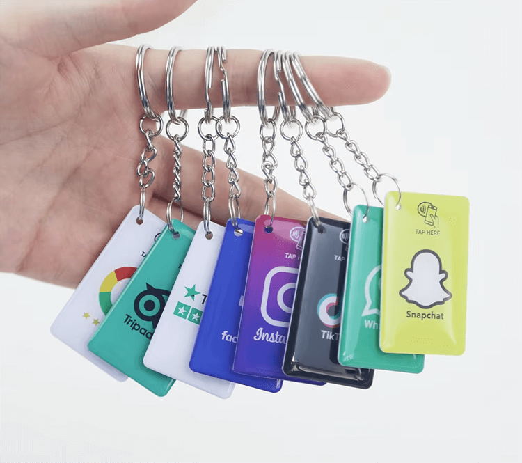 علاقات مفاتيح RFID إيبوكسية مخصصة لعضوية الدخول من منظور أمامي واضح لتطبيقات علاقات مفاتيح RFID الإيبوكسية.