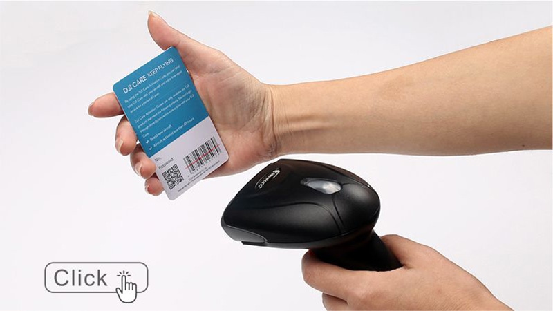 طباعة عالية الدقة للباركود ورمز QR على الجهة الخلفية لبطاقات دخول RFID لدعم المسح الضوئي والتتبع.