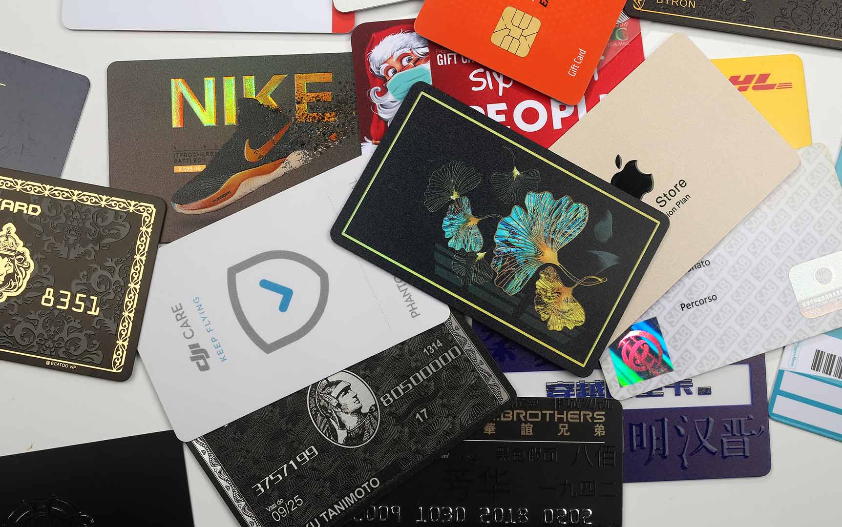 توضح هذه الصورة تفاصيل الشريحة في بطاقات RFID بالجملة لمشروعات التحكم في الدخول المخصصة.