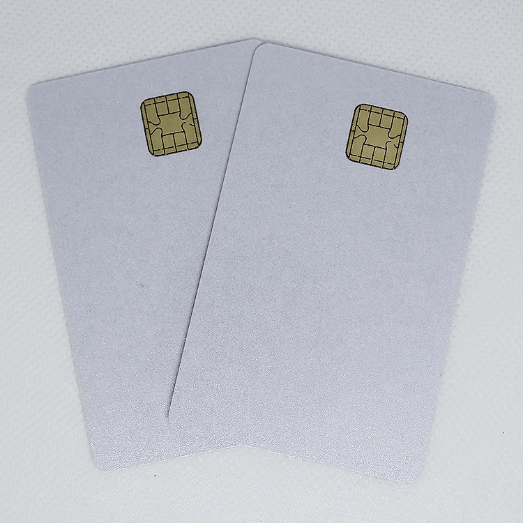 بطاقات IC تلامسية مخصصة للبرامج الآمنة بتصميم مناسب للمحفظة، للمشترين الذين يقارنون حلول بطاقات الشرائح التلامسية.