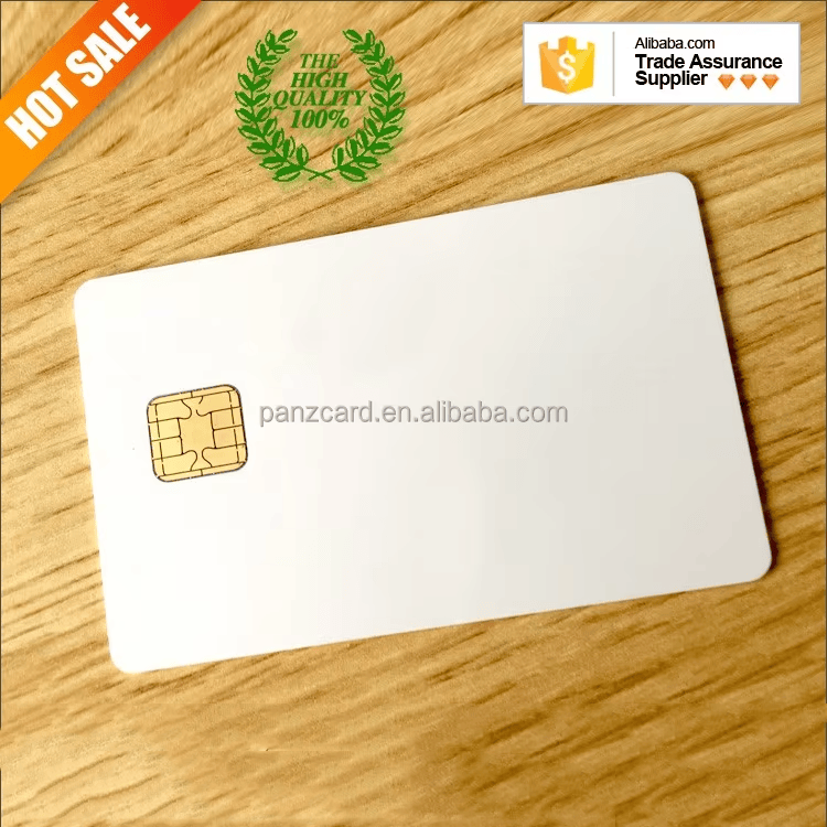 بطاقات IC تلامسية قابلة للتخصيص بخيارات طباعة احترافية، مناسبة للتعريف المؤسسي والخدمات المصرفية.