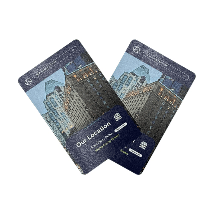 بطاقات NFC RFID خشبية مخصصة من الكرز للتحكم في الوصول مع إبراز تشطيب المادة لمشاريع بطاقات خشبية.