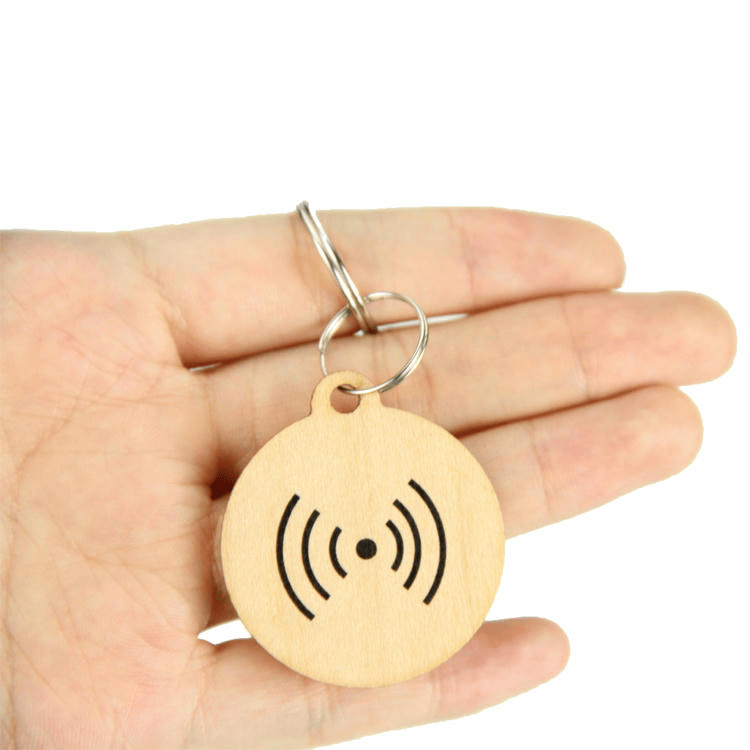 حاملات مفاتيح RFID خشبية للوصول المخصص متعدد الترددات مع إبراز طباعة مخصصة لمشاريع حاملات مفاتيح RFID خشبية.