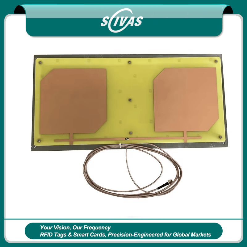 تُظهر هذه الصورة هوائي UHF RFID طراز ZK-ANT4221 ضمن تخطيط عرض يحمل علامة SCIVAS، مع وضع الكابل أسفل اللوحة.