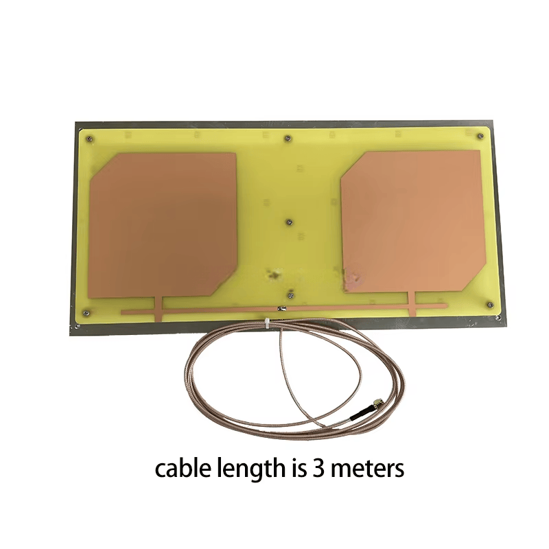 تُظهر هذه الصورة هوائي UHF RFID طراز ZK-ANT4221 مع ملاحظة نصية تفيد بأن طول الكابل 3 أمتار.