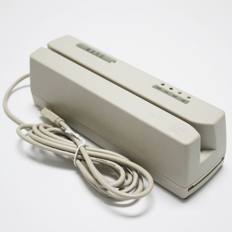 مشفر بطاقات الشريط المغناطيسي Hi-Co عبر USB مع عرض واضح لتفاصيل الشريحة في مشاريع مشفرات البطاقات المغناطيسية.