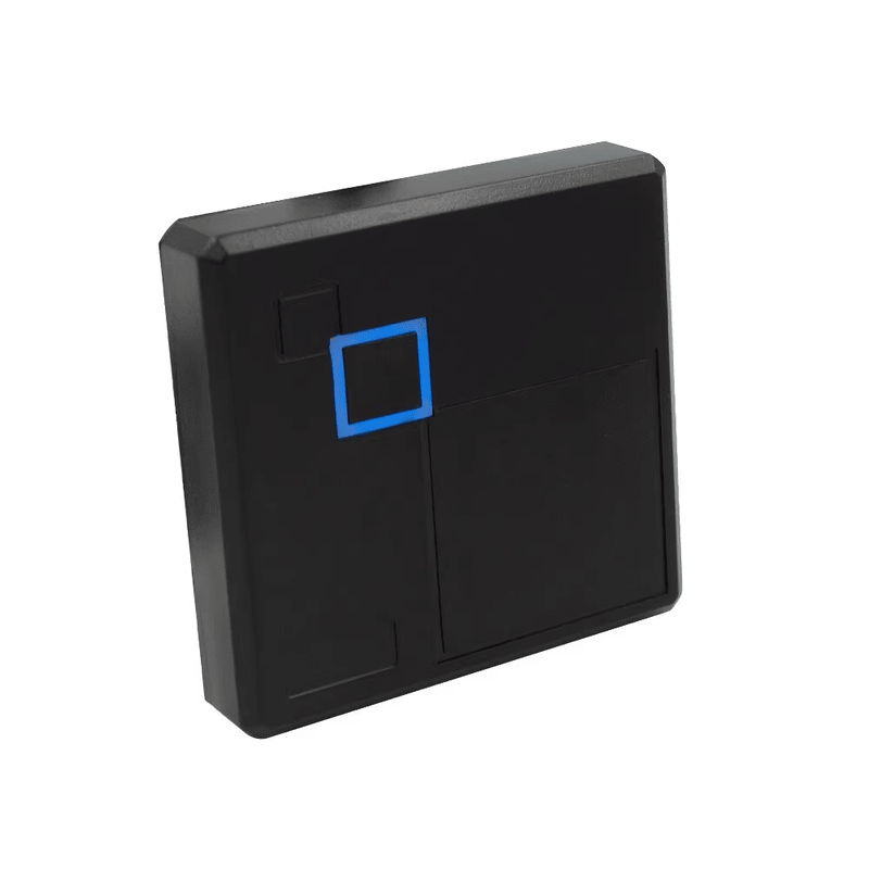 قارئ بطاقات NFC RFID بدون تلامس موضح من زاوية التحكم الآمن في الدخول ضمن تطبيقات قارئات وصول RFID.