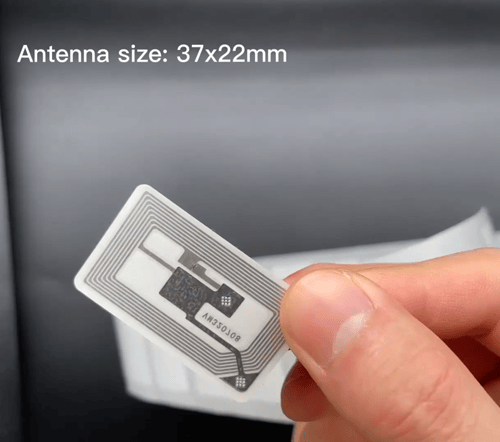 ملصقات RFID ذكية بمقاس 40x25 مم للتتبع الدقيق والفعال.